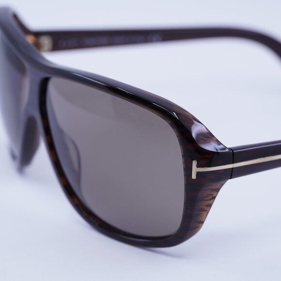 Tom Ford Blake FT0242 50J Sunglasses Brown Aviator Frame, Brown Lenses - Picture 2 of 9